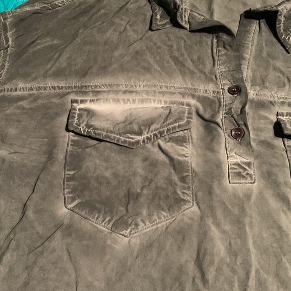 YS Umgee Top - Picture 3 of 4